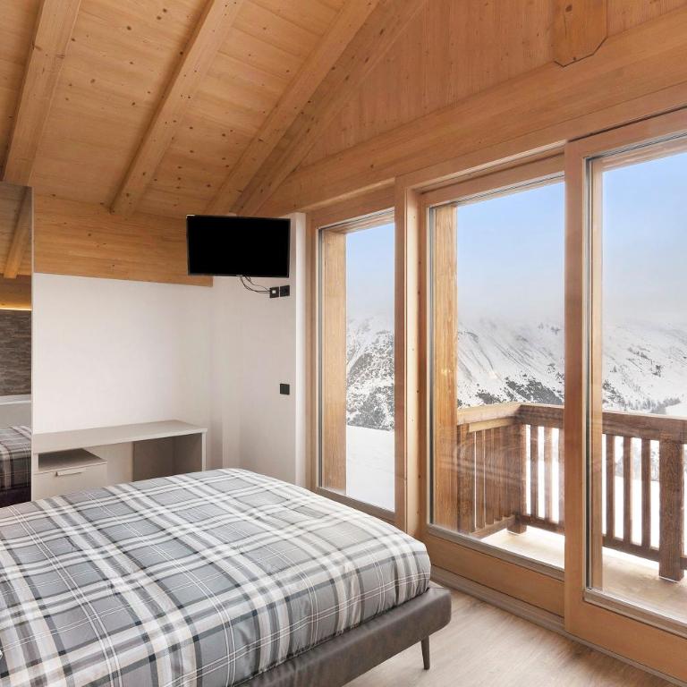 Plaz - Two-Bedroom Chalet - 5