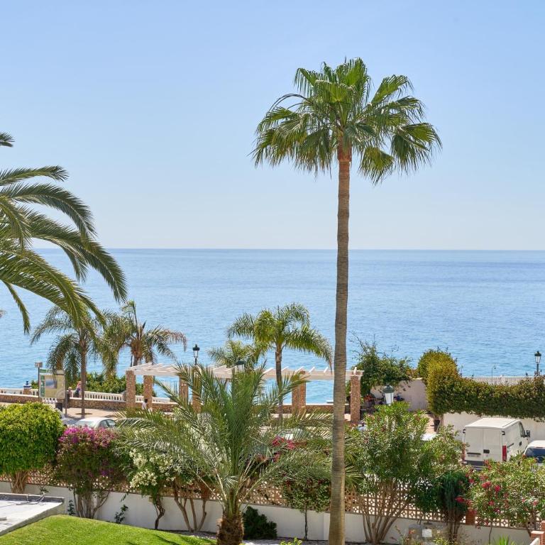 Carabeo 19 - Two-Bedroom Deluxe Apartment with Ocean View - 24