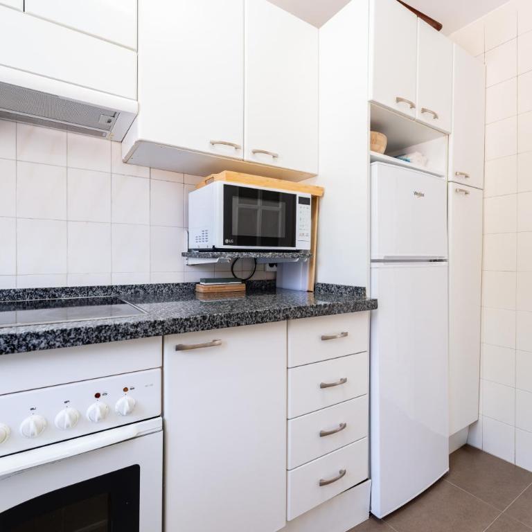 La Riviera - Apartamento Deluxe de 2 dormitorios con vistas al mar - 8