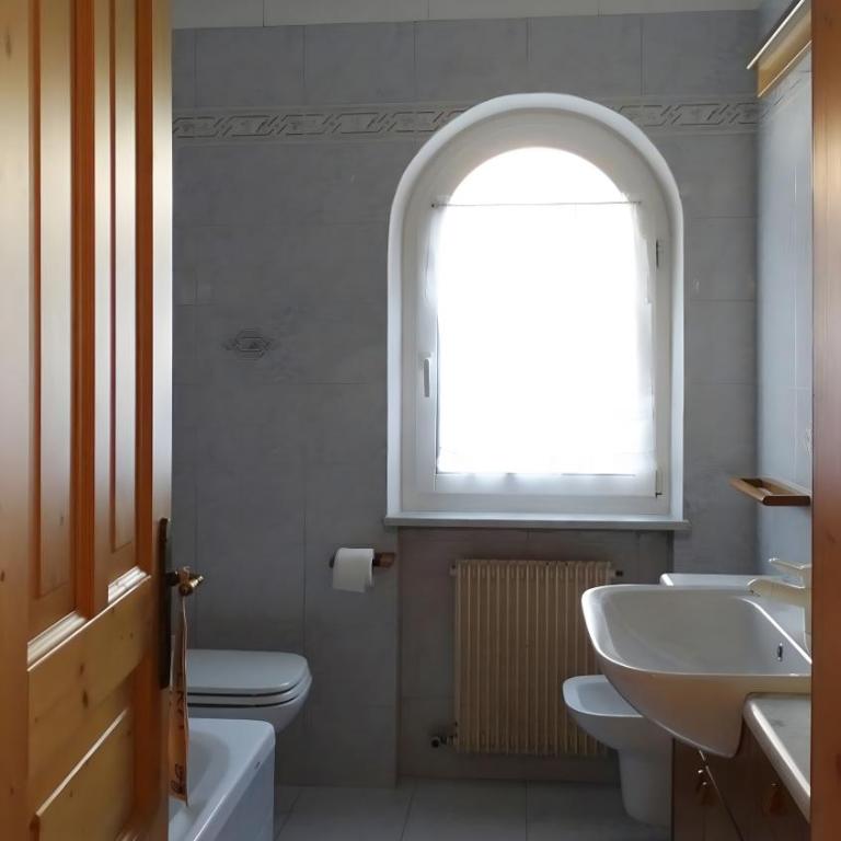La Capinera Canazei Apartments - Appartamento Premium con 3 Camere da Letto e Balcone - 9