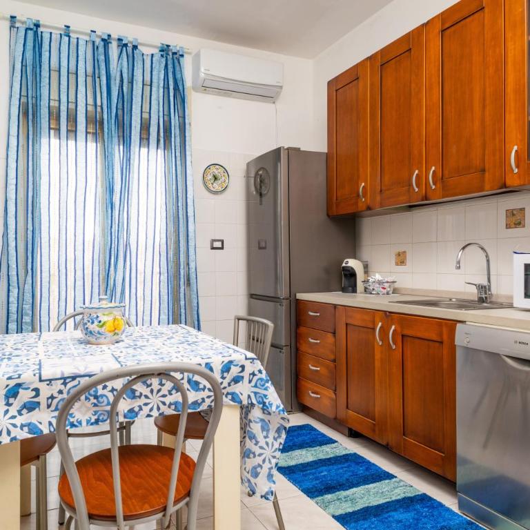 Nigido Holiday House Simona - Three-Bedroom Premium Apartment with Balcony - 11