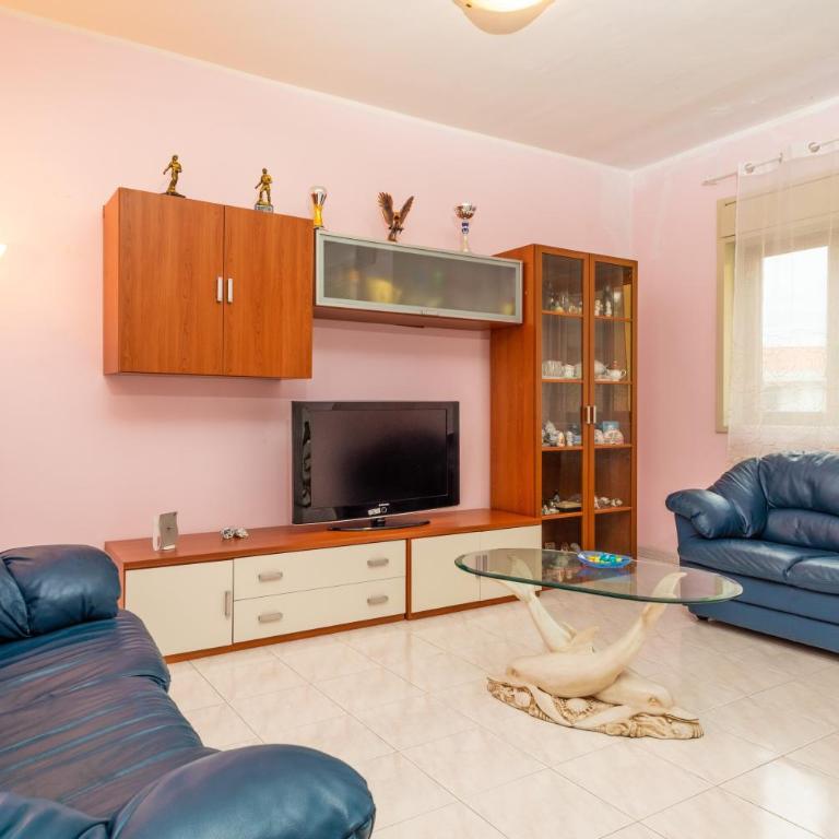 Nigido Holiday House Simona - Three-Bedroom Premium Apartment with Balcony - 8