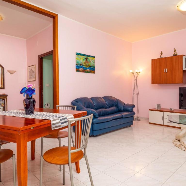Nigido Holiday House Simona - Three-Bedroom Premium Apartment with Balcony - 9