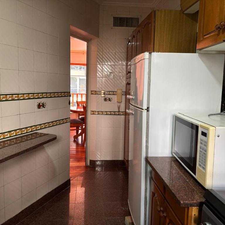categoria a 1 cuadra plaza espana - Apartamento con balcón - 11