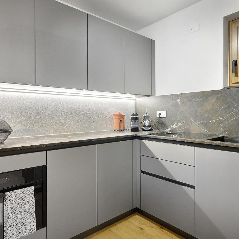 Rostrini Family Home Retreat - Appartamento Premium con 3 Camere da Letto e Balcone - 14