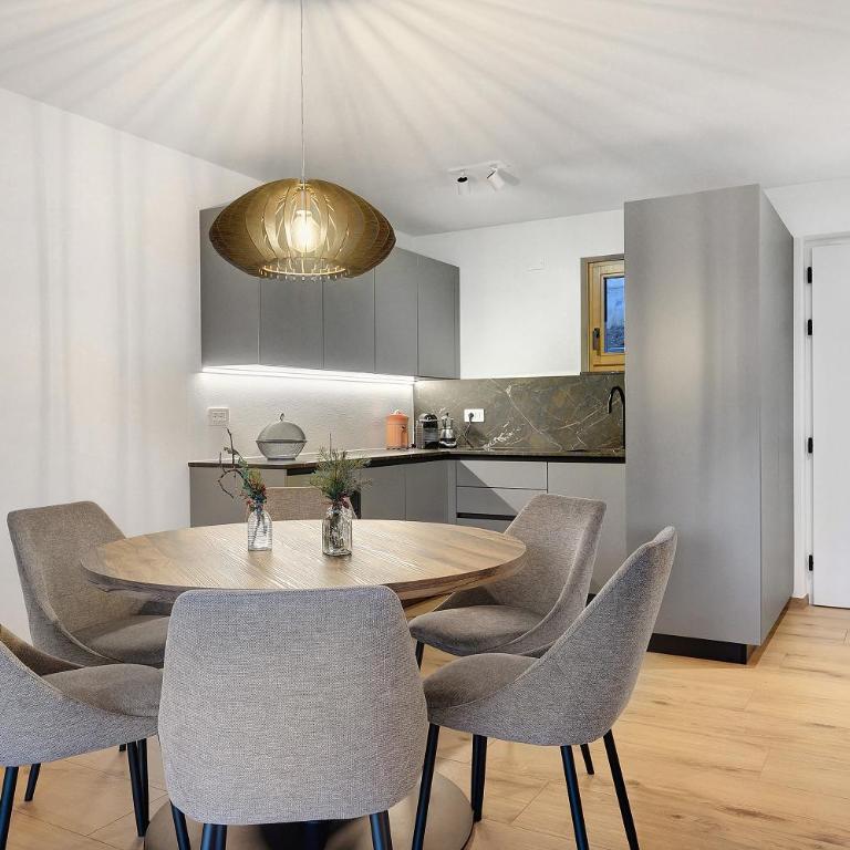 Rostrini Family Home Retreat - Appartamento Premium con 3 Camere da Letto e Balcone - 13
