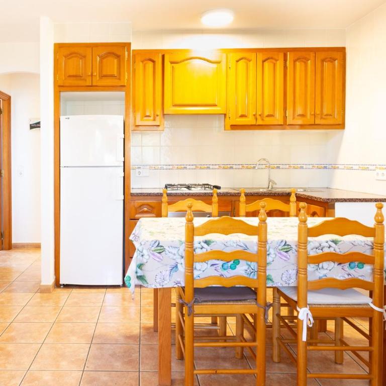Ca la Irene II - Two-Bedroom House - 4