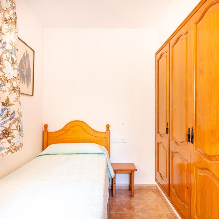 Ca la Irene II - Two-Bedroom House - 13