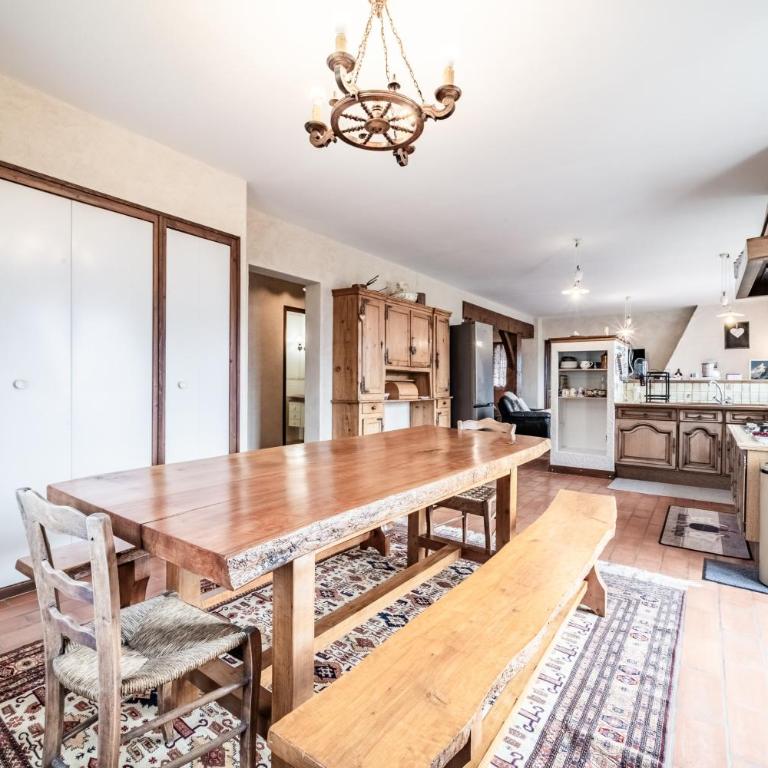 Séjour dans ferme de 1876 - Appartement 3 Chambres Premium avec Balcon - 7