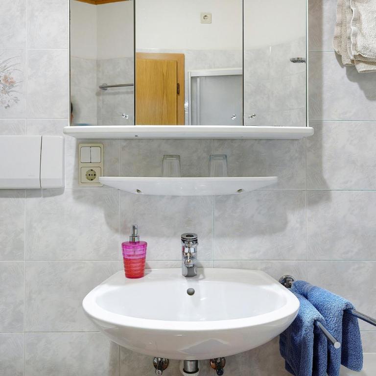 Ferienwohnungen Lindebauer - Appartamento Superior con 1 Camera da Letto e Balcone - 24
