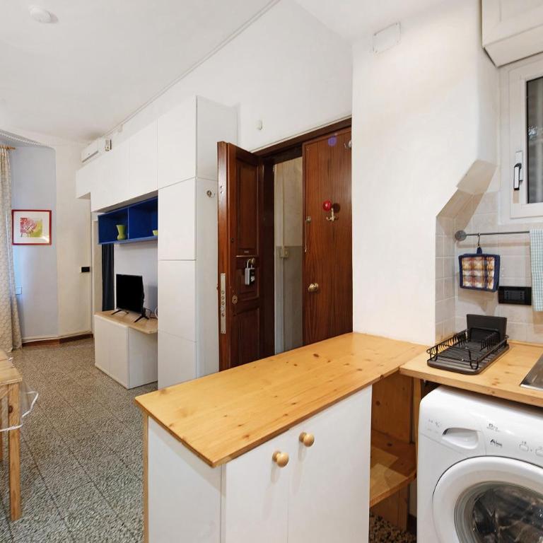 Bright Apartment Genova - Appartamento con doccia - 9