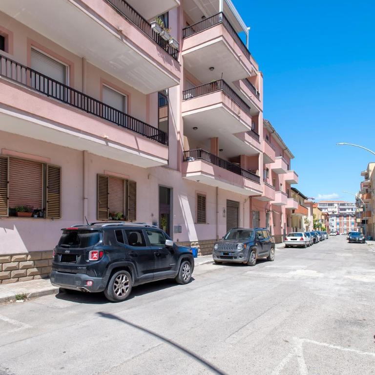 Clhome Comfort at the Beach - Two-Bedroom Deluxe Apartment with Ocean View - 22