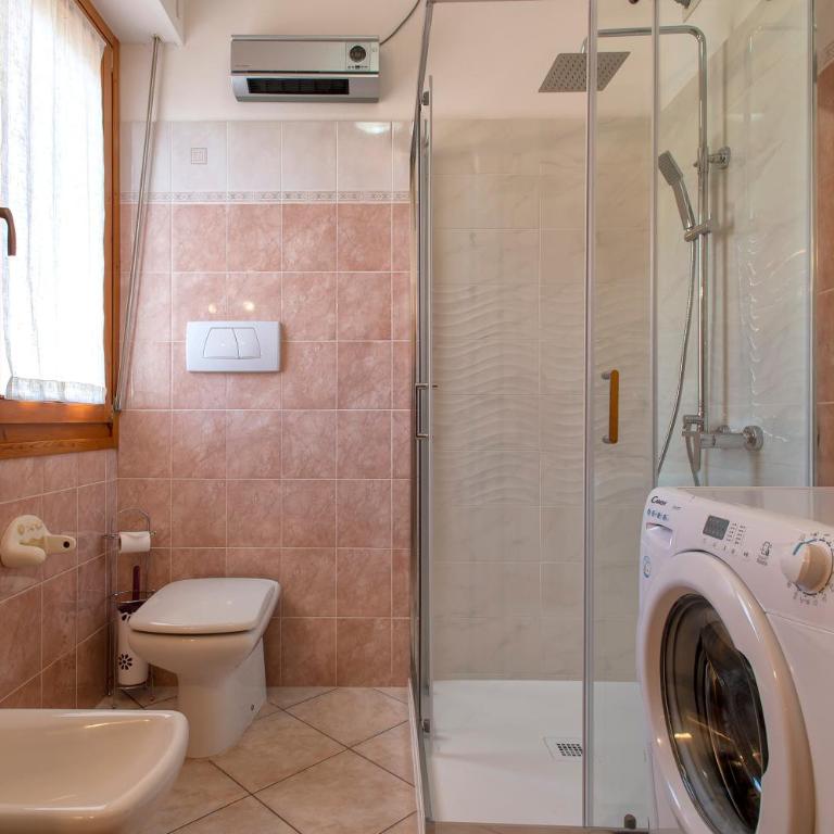 Clhome Comfort at the Beach - Two-Bedroom Deluxe Apartment with Ocean View - 20