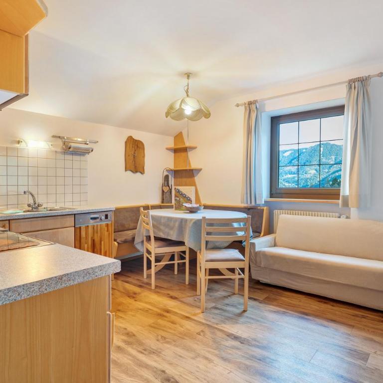 Wohnung Rosengarten Heigler Hof - Two-Bedroom Deluxe Apartment with Garden View - 17