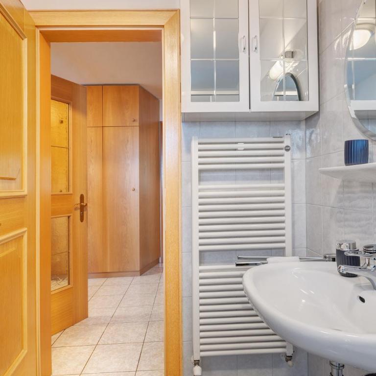 Wohnung Rosengarten Heigler Hof - Two-Bedroom Deluxe Apartment with Garden View - 20