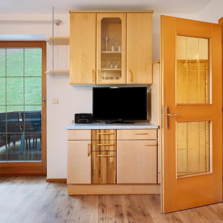 Wohnung Rosengarten Heigler Hof - Two-Bedroom Deluxe Apartment with Garden View - 27