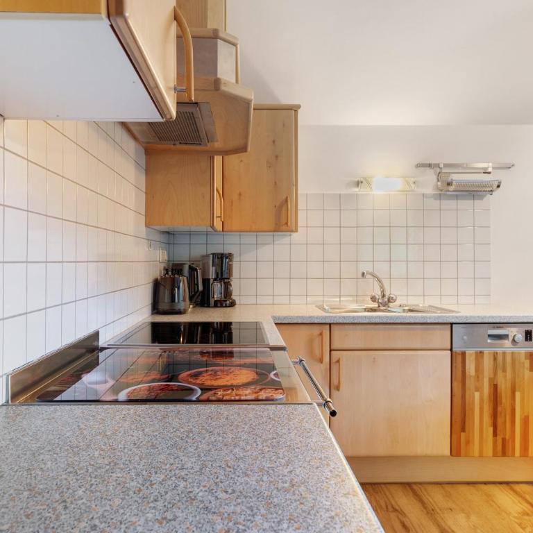 Wohnung Rosengarten Heigler Hof - Two-Bedroom Deluxe Apartment with Garden View - 25