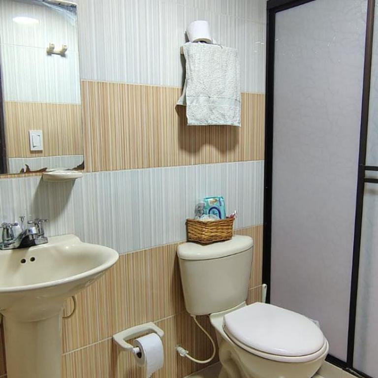 Casa Hostal La Iguana - Double Room with Shared Bathroom - 5