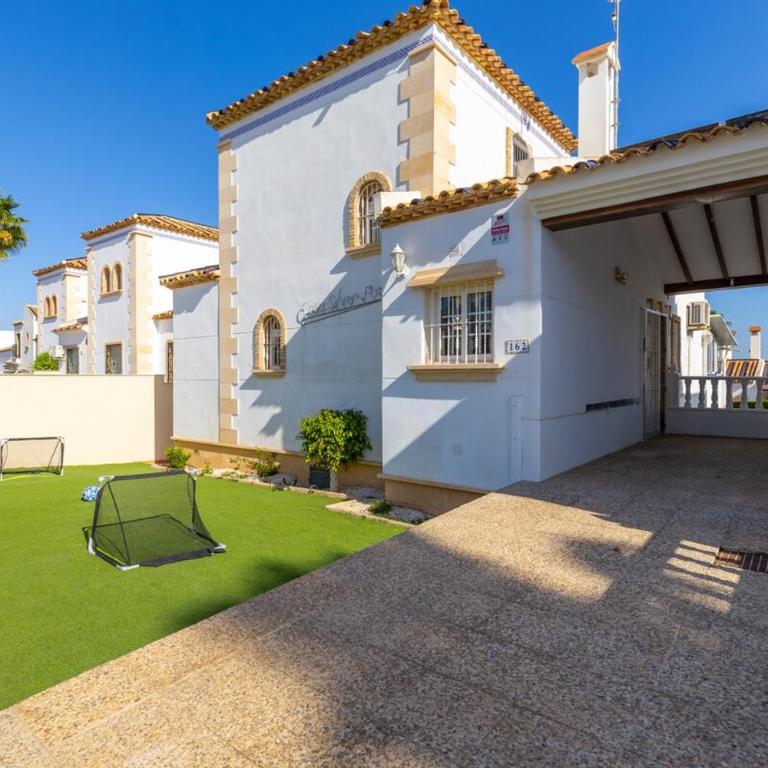 Infinity Haven by Fidalsa - Villa - 24