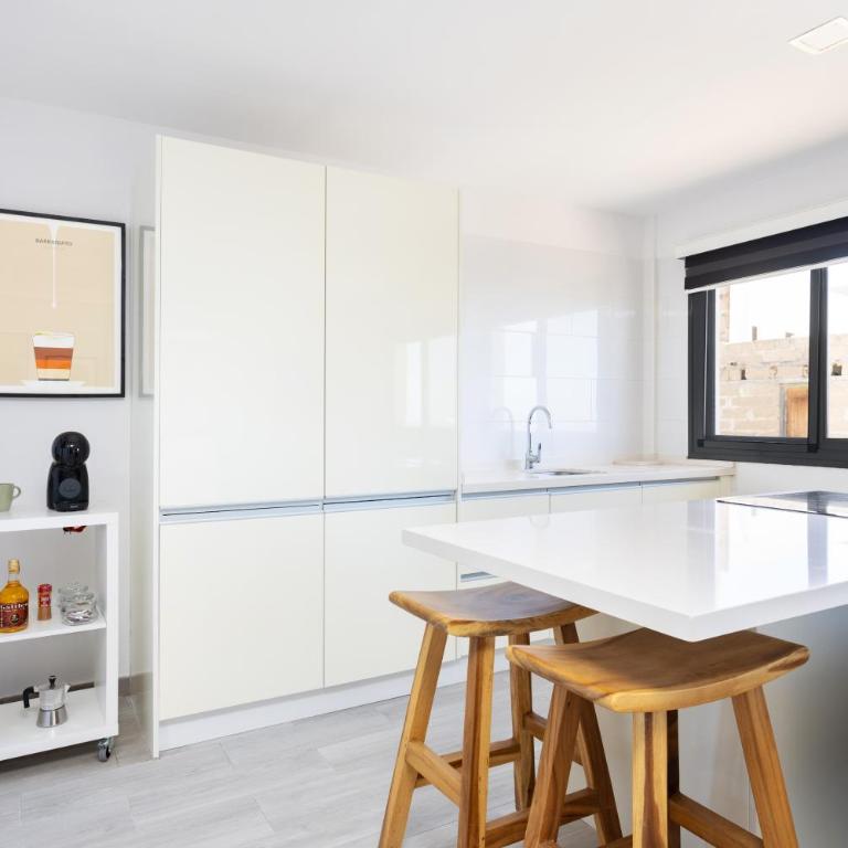 Minimalist Home La Pecera - Apartamento Estudio con vistas al mar - 10