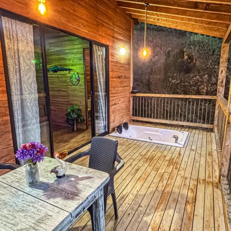 Ecoparque Hotel El Cielo Cabañas - Suite Deluxe con bañera de hidromasaje - 8
