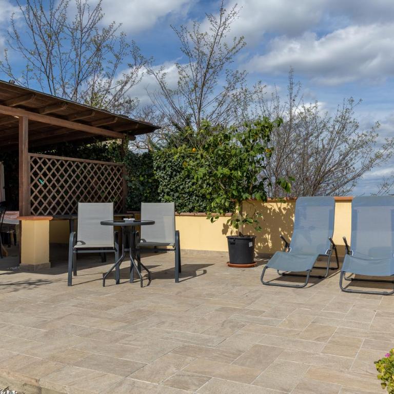 Upper Country Relais Tuscany - Three-Bedroom House - 24