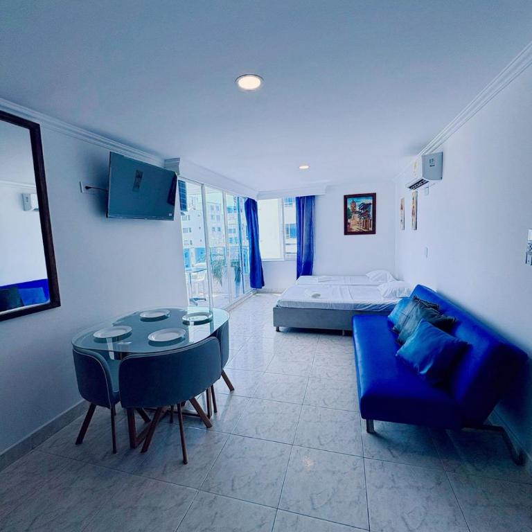 Lindos Apartamentos Frente a la playa - El Laguito - Apartment with Balcony - 13