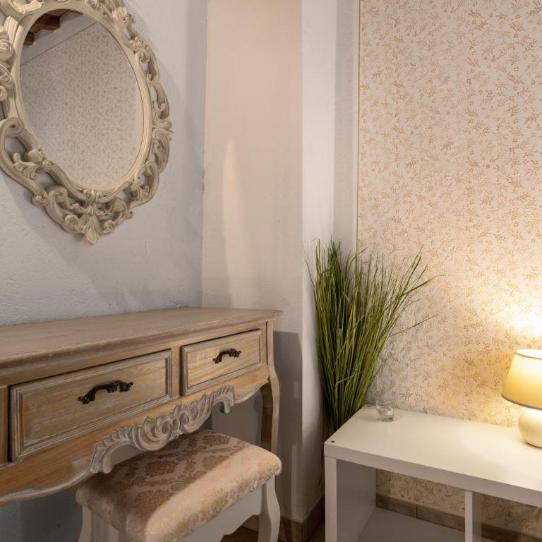Upper Country Relais Tuscany - Three-Bedroom House - 7