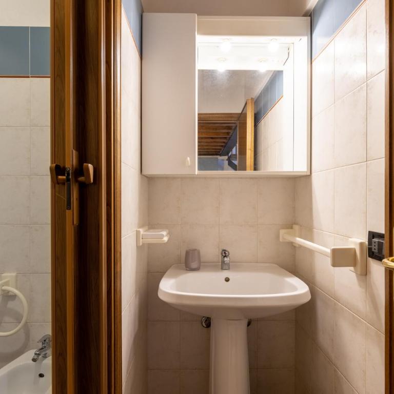 Upper Country Relais Tuscany - Three-Bedroom House - 17