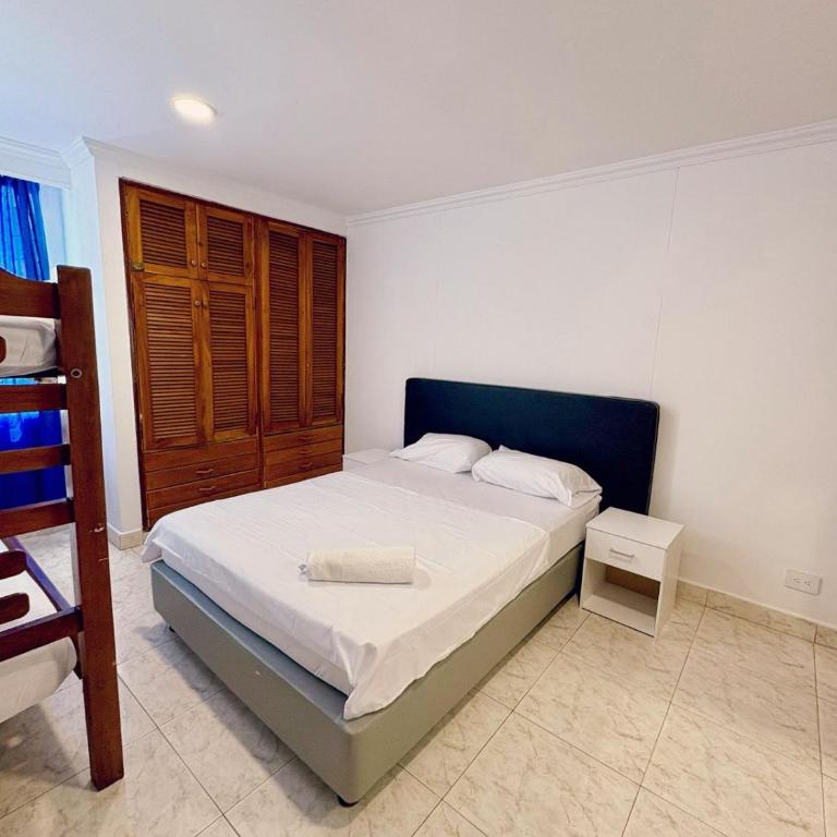 Lindos Apartamentos Frente a la playa - El Laguito - Apartment with Balcony - 21