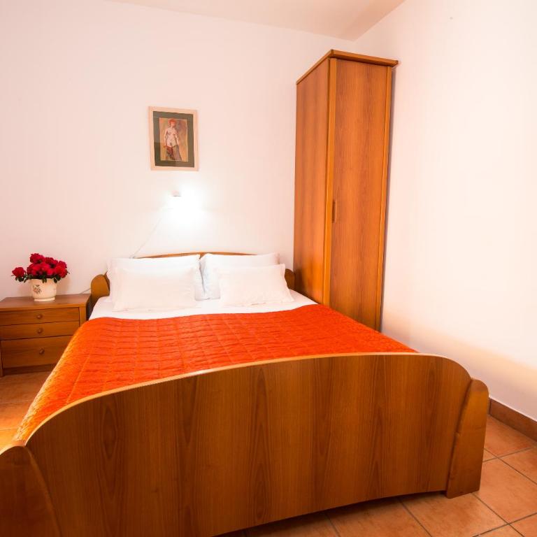 Apartments Sofija - One-Bedroom Apartment - 8
