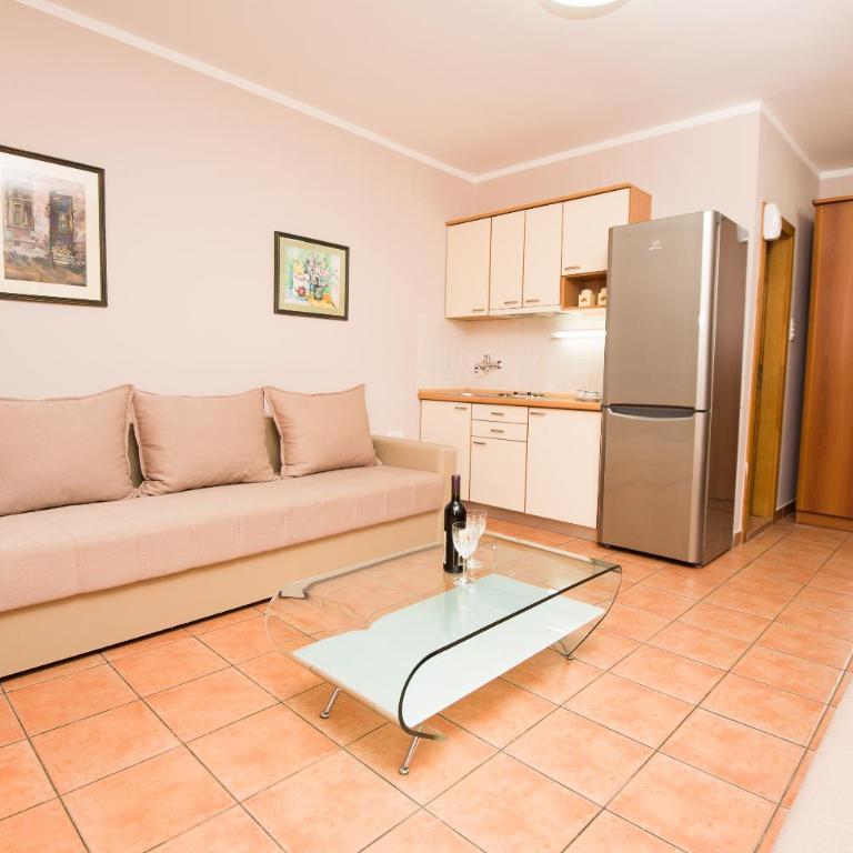 Apartments Sofija - One-Bedroom Apartment - 5