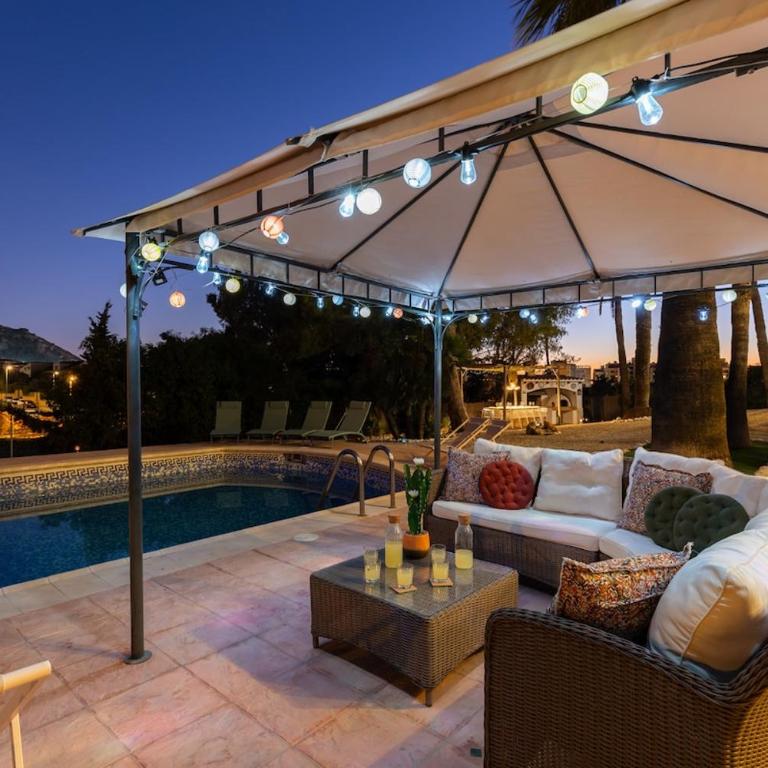 Urban Elegance by Fidalsa - Villa - 6