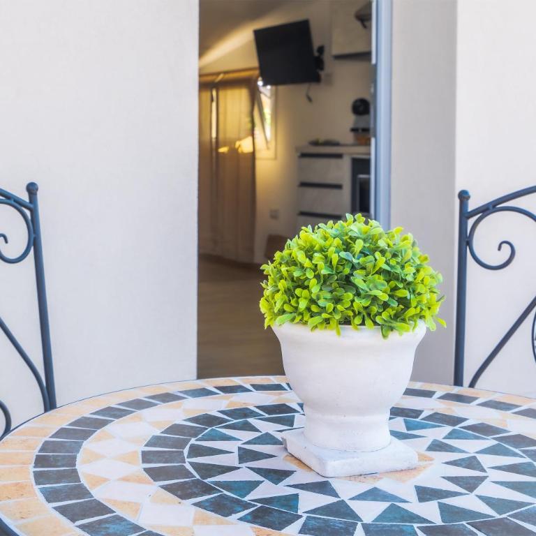 Villa Sele Fontanebianche - Nord - Appartamento con 1 Camera da Letto e Vista Giardino - 15