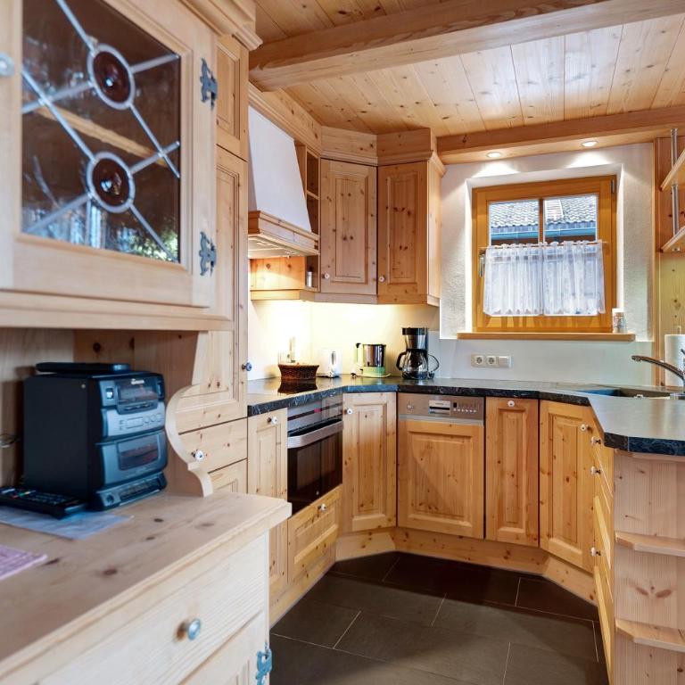 Ferienwohnung Huttenberg - Superior Apartment mit 1 Schlafzimmer und Balkon - 13