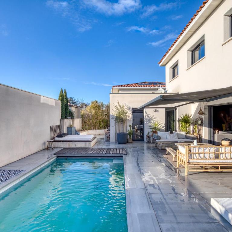 Sublime Maison Moderne avec piscine - Villa - Vue sur Jardin - 30