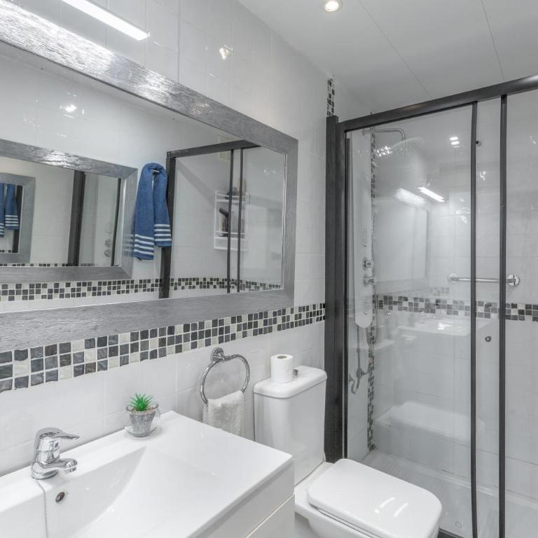 Puerto Rico a 2 minutos de la playa - Two-Bedroom Deluxe Apartment with Ocean View - 13