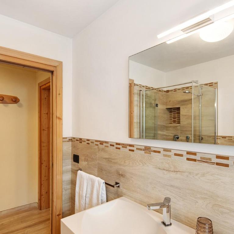 Casa Silvia - Appartamento Deluxe con 2 Camere da Letto e Vista Giardino - 20