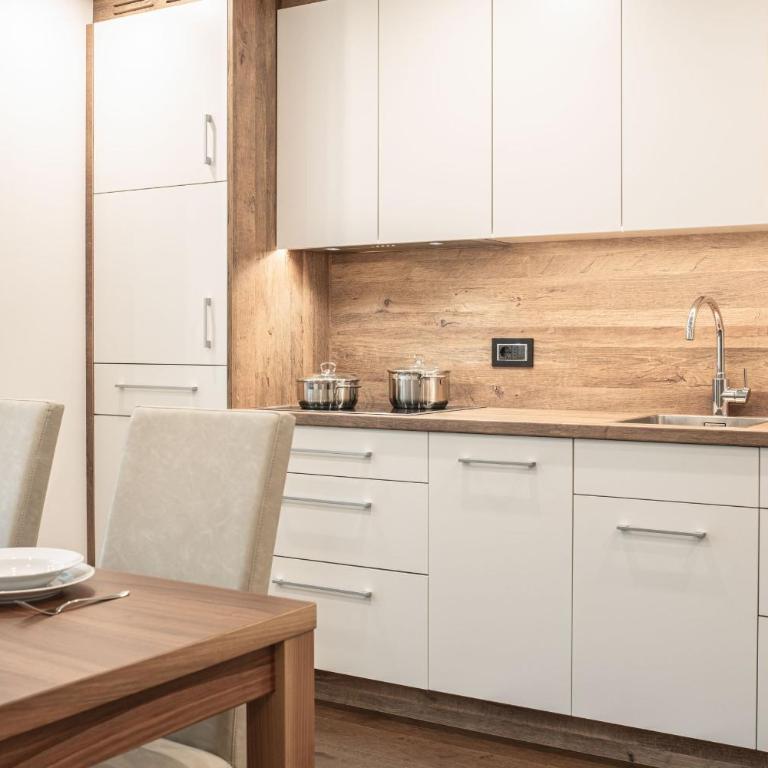 Apartment La Rodra - Appartamento Deluxe con 2 Camere da Letto e Balcone - 29