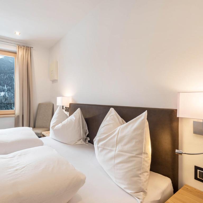 Apartment La Rodra - Appartamento Deluxe con 2 Camere da Letto e Balcone - 13