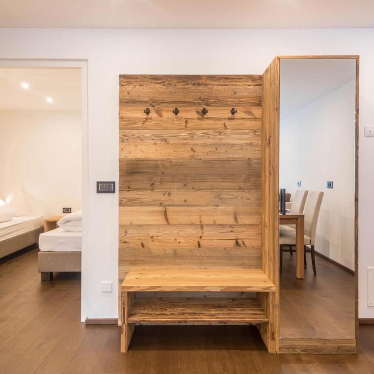 Apartment La Rodra - Appartamento Deluxe con 2 Camere da Letto e Balcone - 20