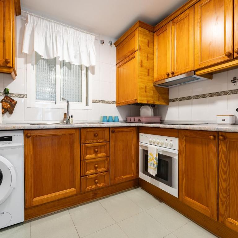 Fuengirola Los Pacos Vistamar - Superior One-Bedroom Apartment with Balcony - 11