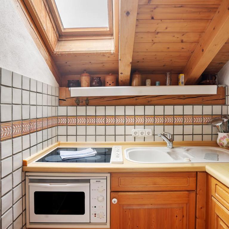 Ferienhaus Werdenfels - Superior Apartment mit 1 Schlafzimmer und Balkon - 10