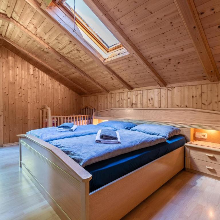 Stifterhof App Mathilda - Two-Bedroom Deluxe Apartment with Garden View - 15