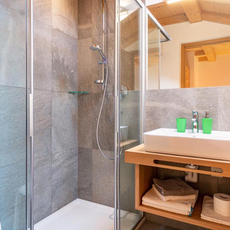 Villa Solinda App Puccini - Appartamento Deluxe con 2 Camere da Letto e Balcone - 22