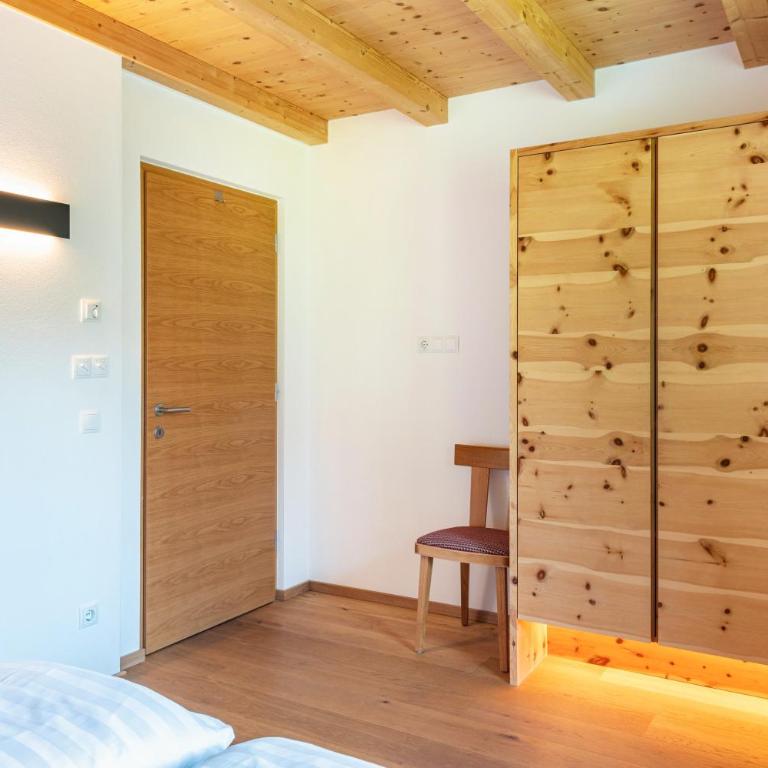 Villa Solinda App Puccini - Appartamento Deluxe con 2 Camere da Letto e Balcone - 15