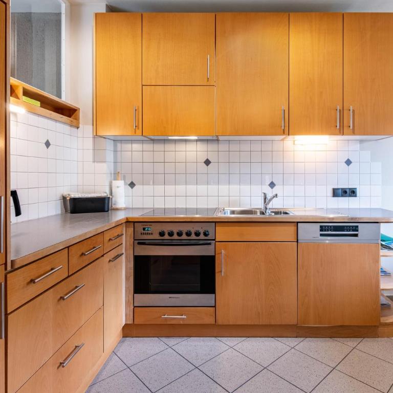Ferienwohnung Hans - Premium Apartment mit 3 Schlafzimmern und Balkon - 8
