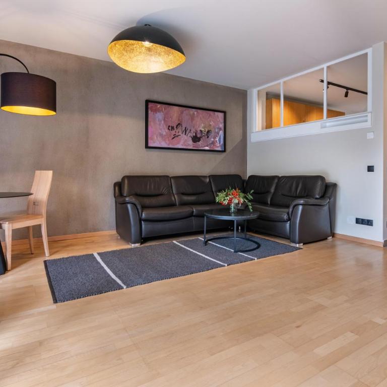 Ferienwohnung Hans - Premium Apartment mit 3 Schlafzimmern und Balkon - 2