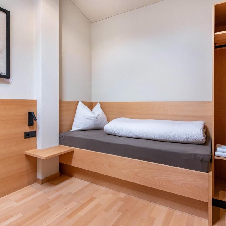 Ferienwohnung Hans - Premium Apartment mit 3 Schlafzimmern und Balkon - 16
