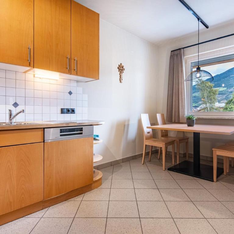 Ferienwohnung Hans - Premium Apartment mit 3 Schlafzimmern und Balkon - 9